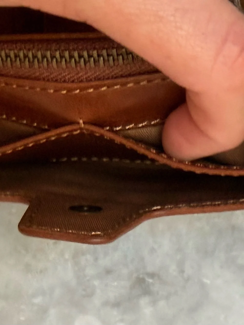 HOBO Dunn Continental Wallet in “Pecan Ridge” - Picture 9 of 13